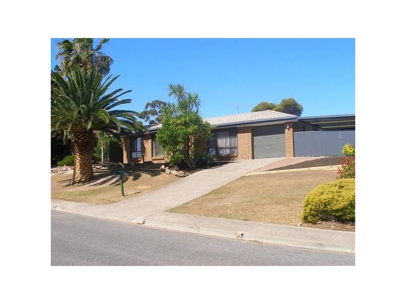 6 Rosemont Avenue, Woodcroft SA 5162