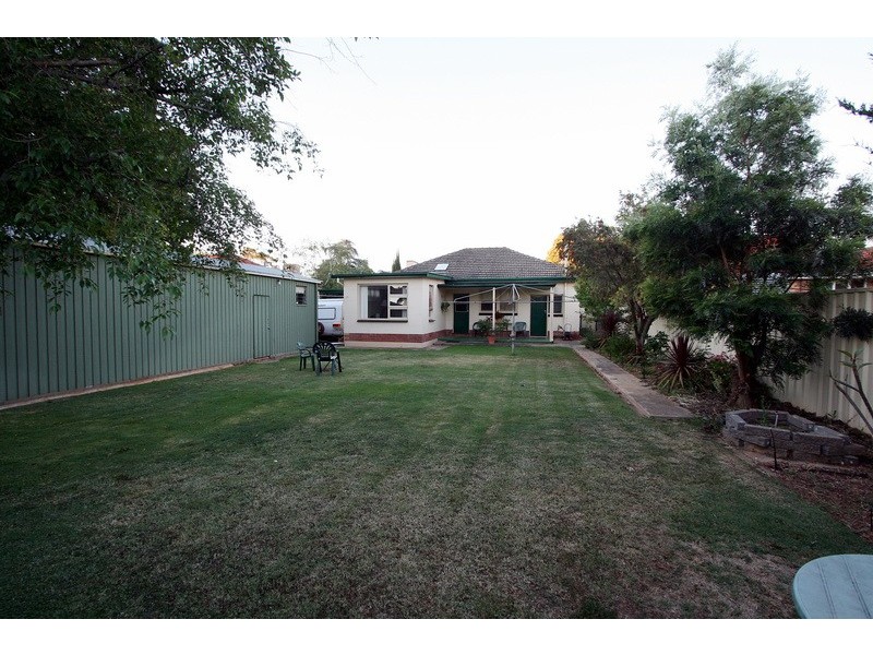 13 Lavinia Street, Hove SA 5048