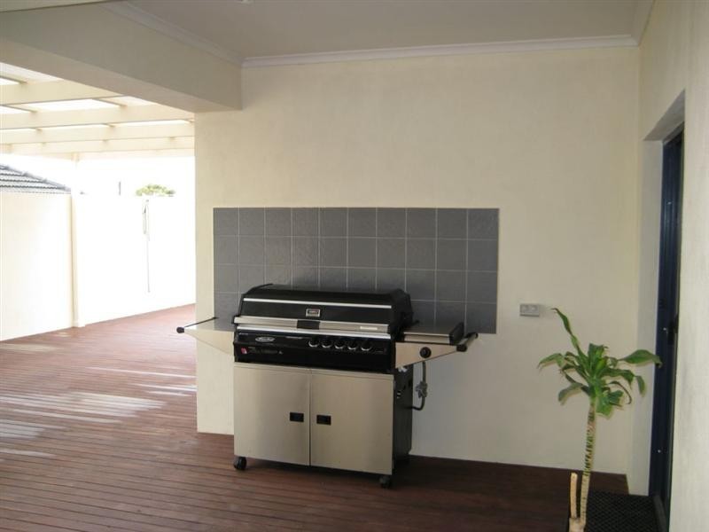 2a Frederick Avenue, Seacombe Heights SA 5047