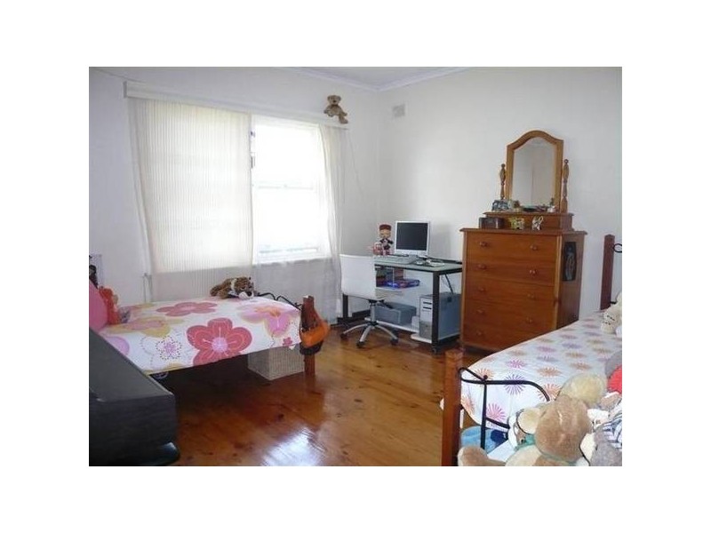 11 Bath Street, Glenelg South SA 5045