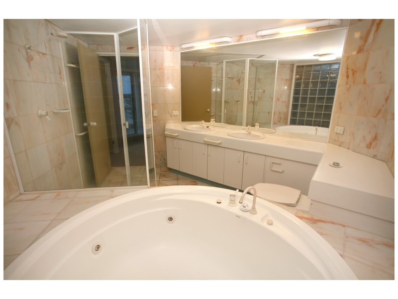 Biggera Waters QLD 4216