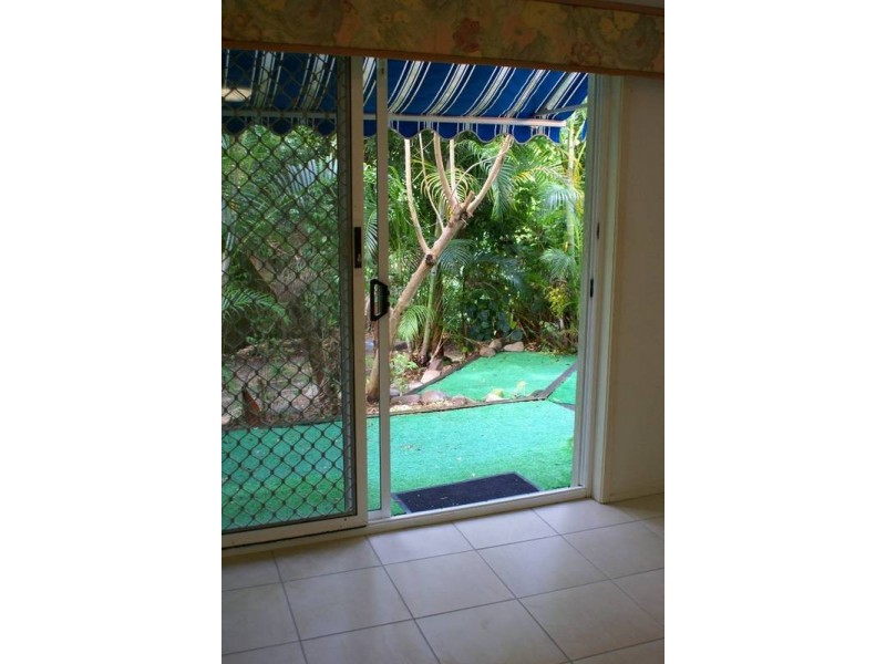 4/40 government rd, Labrador QLD 4215