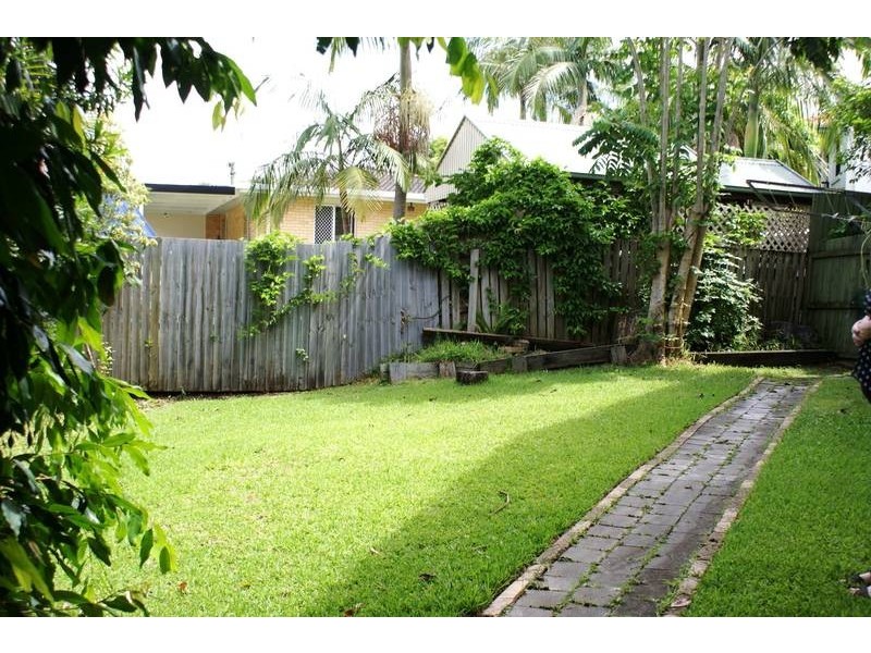 4/40 government rd, Labrador QLD 4215