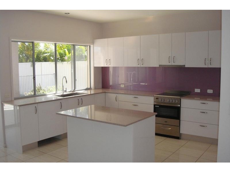 175 Lae Drive, Runaway Bay QLD 4216