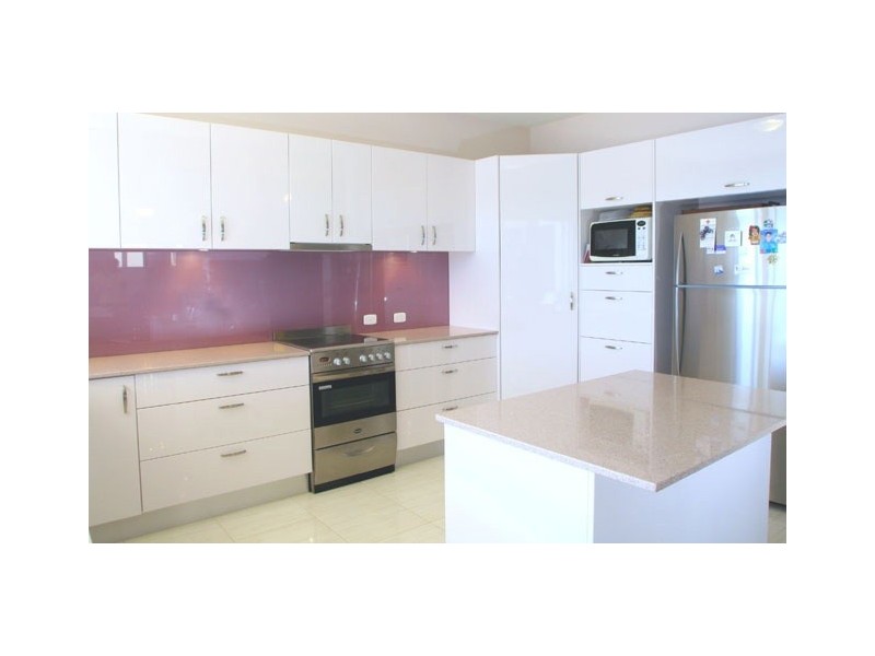 175 Lae Drive, Runaway Bay QLD 4216