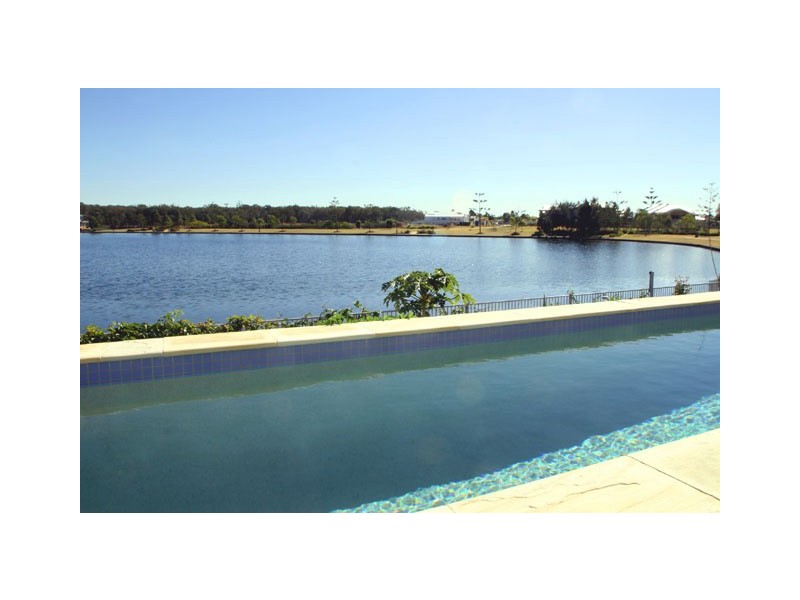 175 Lae Drive, Runaway Bay QLD 4216