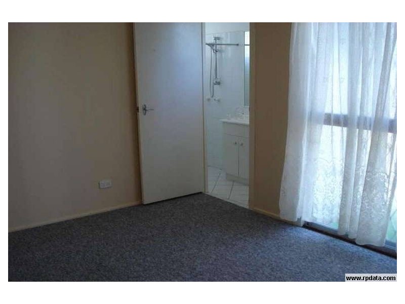 19 Cawthray, Biggera Waters QLD 4216