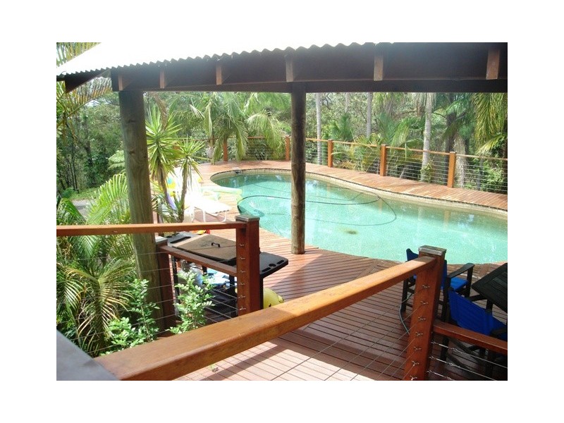 Gaven QLD 4211