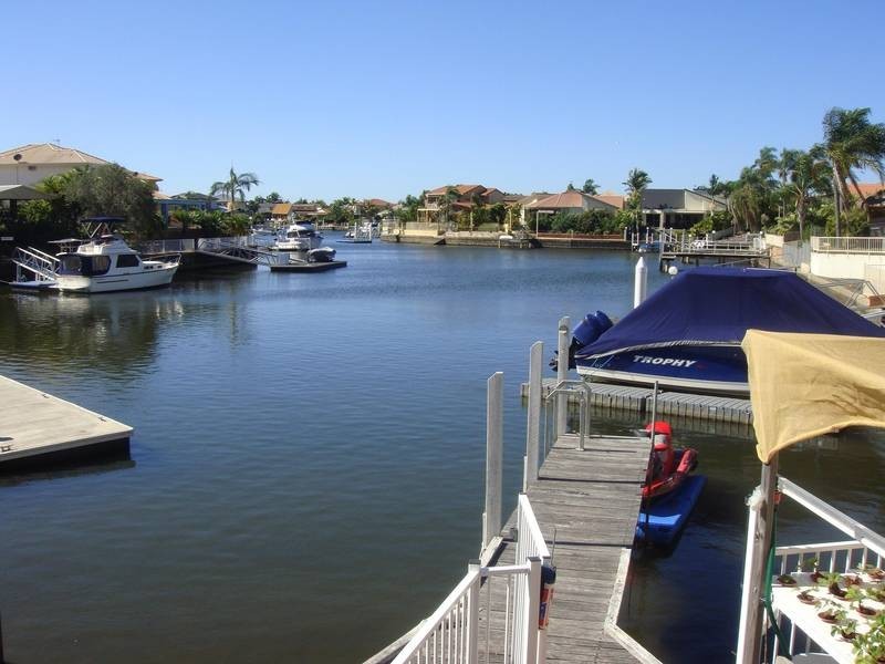 3 Midnight Ct, Runaway Bay QLD 4216