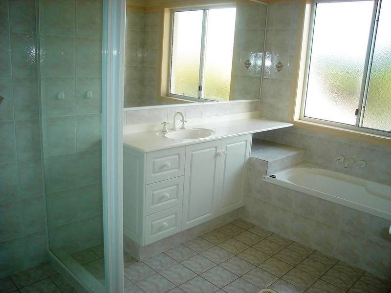 3 Midnight Ct, Runaway Bay QLD 4216