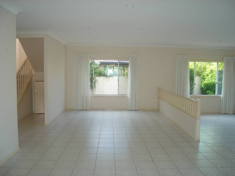 3 Midnight Ct, Runaway Bay QLD 4216