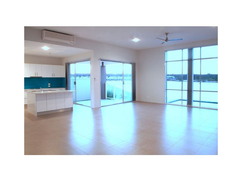 177 Lae Drive, Runaway Bay QLD 4216