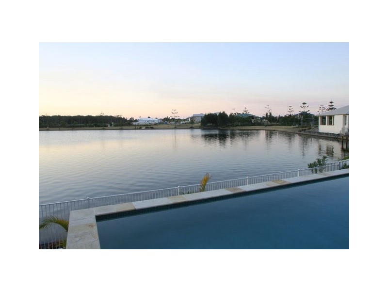 177 Lae Drive, Runaway Bay QLD 4216