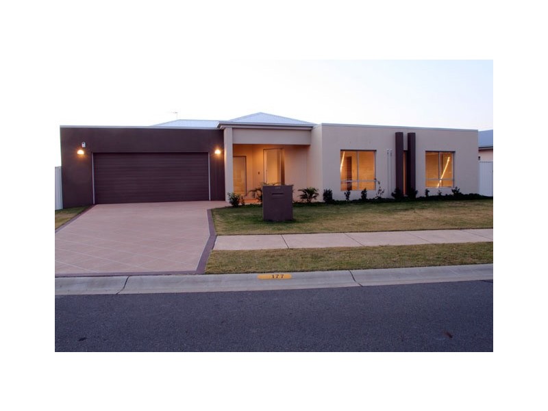 177 Lae Drive, Runaway Bay QLD 4216