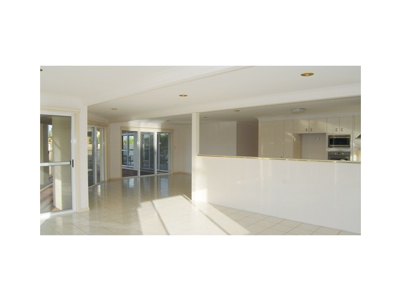 131 Morala Ave, Runaway Bay QLD 4216