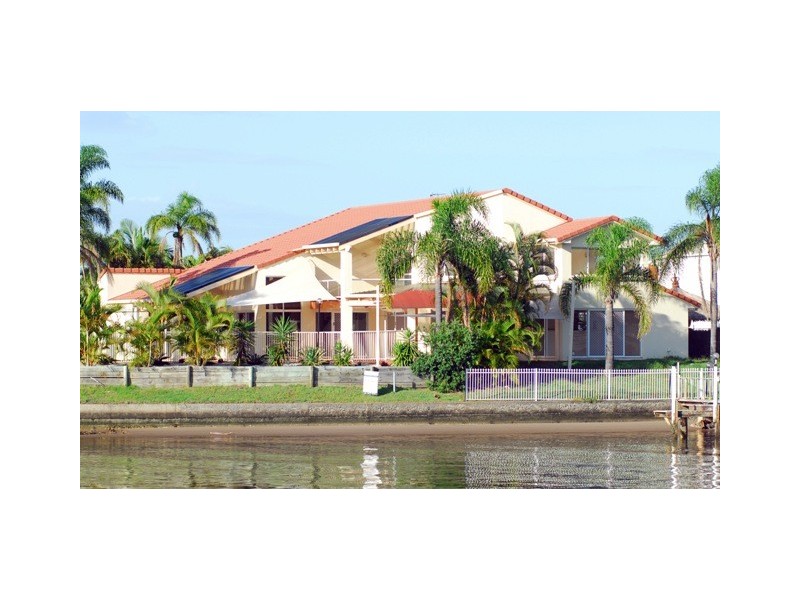 131 Morala Ave, Runaway Bay QLD 4216