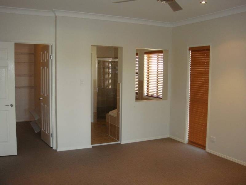 6 Coomera Ct, Hope Island QLD 4212