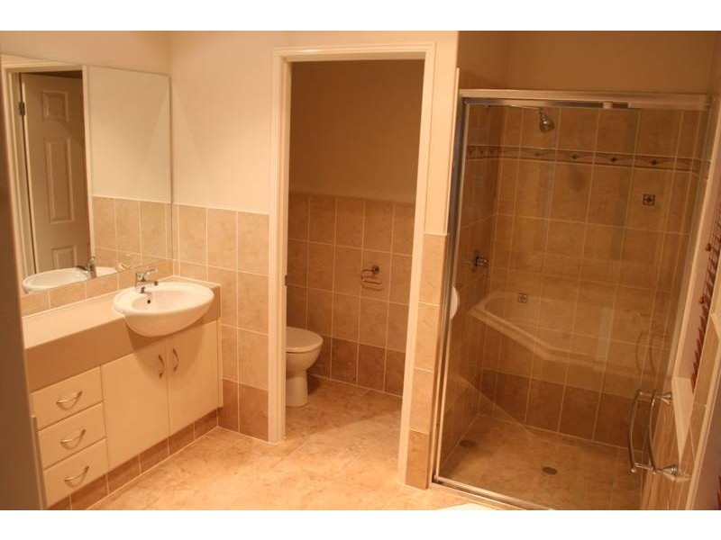 6 Coomera Ct, Hope Island QLD 4212