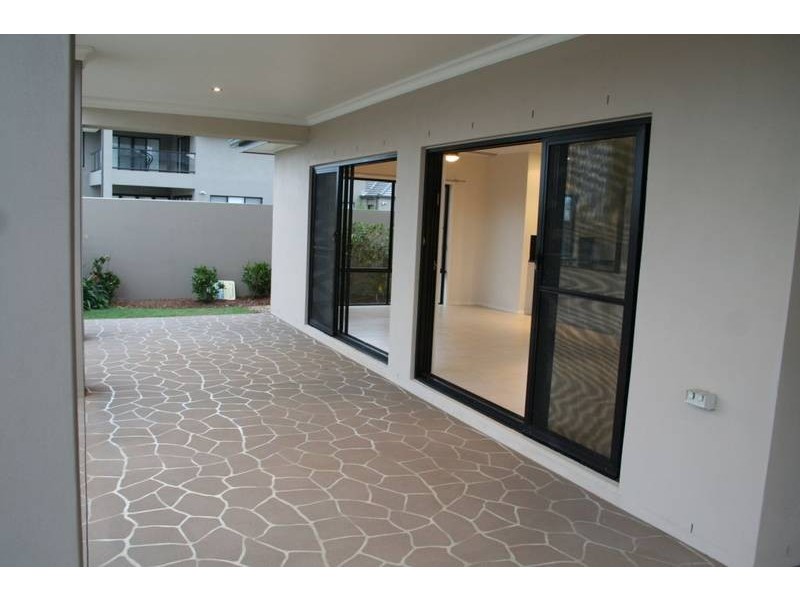 6 Coomera Ct, Hope Island QLD 4212