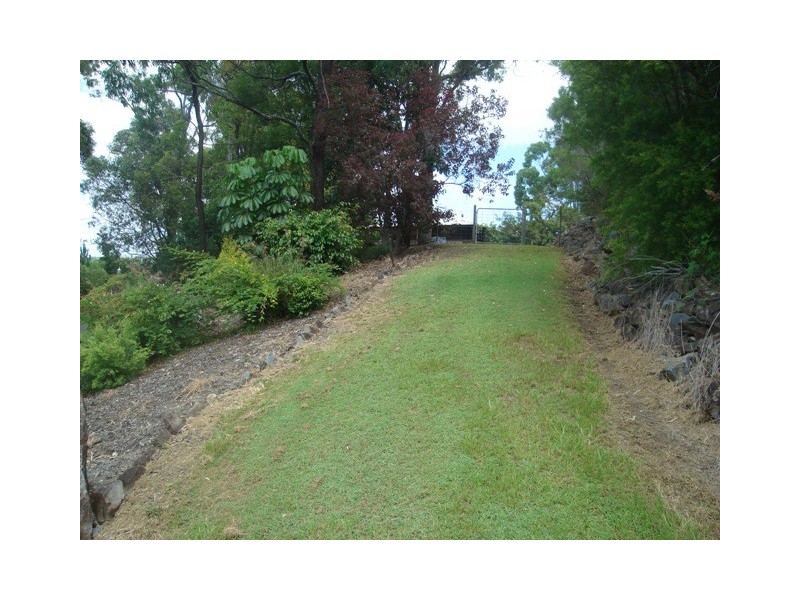 Gaven QLD 4211