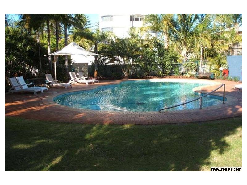 4/22 MONTGOMERY AVENUE, Main Beach QLD 4217