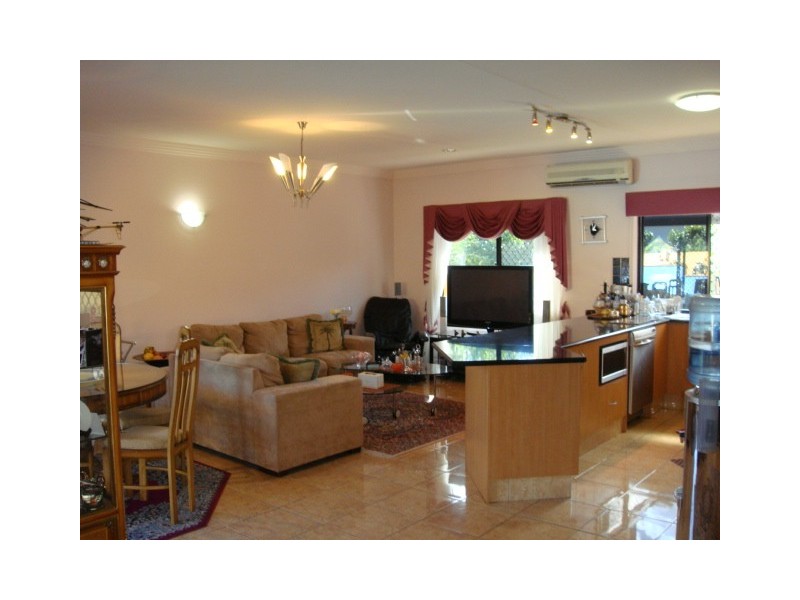 23 Sugar gum Place, Molendinar QLD 4214