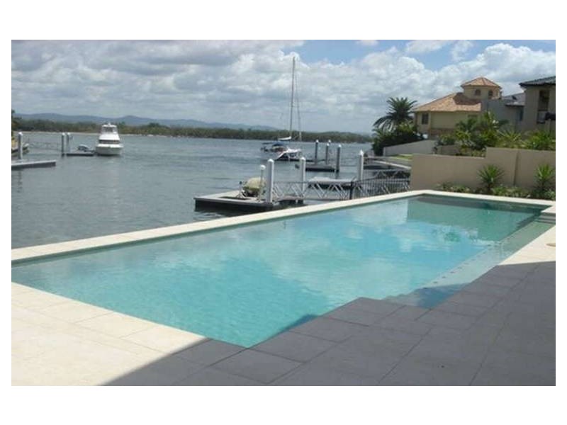 Paradise Point QLD 4216