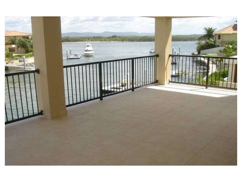 Paradise Point QLD 4216