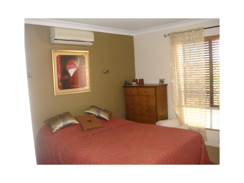 16 Sugargum Ct, Molendinar QLD 4214