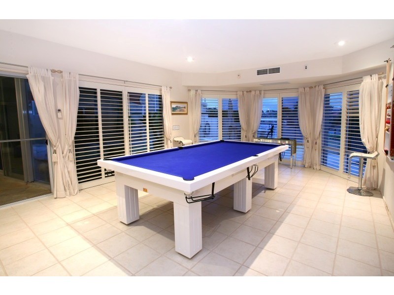 153 Pebble Beach Drive, Runaway Bay QLD 4216