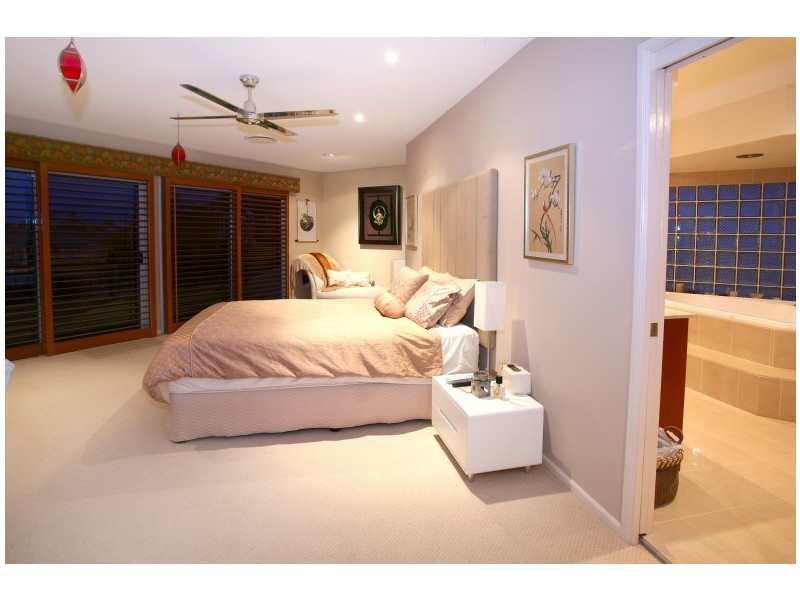 153 Pebble Beach Drive, Runaway Bay QLD 4216