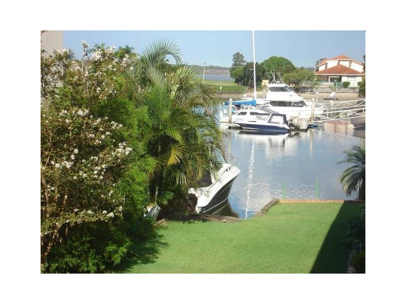 5/83 Bayview Street, Runaway Bay QLD 4216