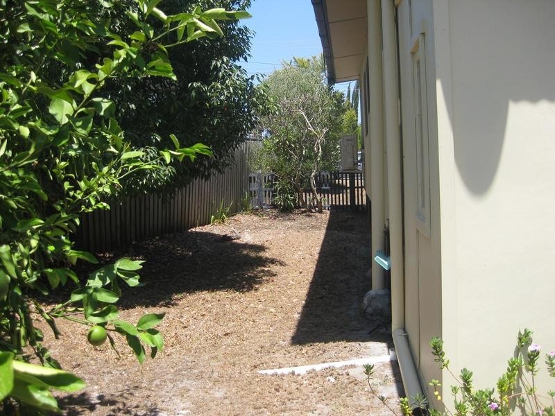 158 Paradise Pde, Paradise Point QLD 4216