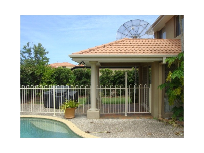 2 Redgum Place, Molendinar QLD 4214