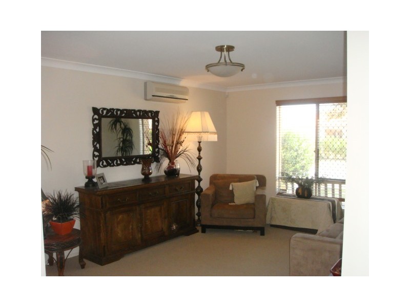 2 Redgum Place, Molendinar QLD 4214