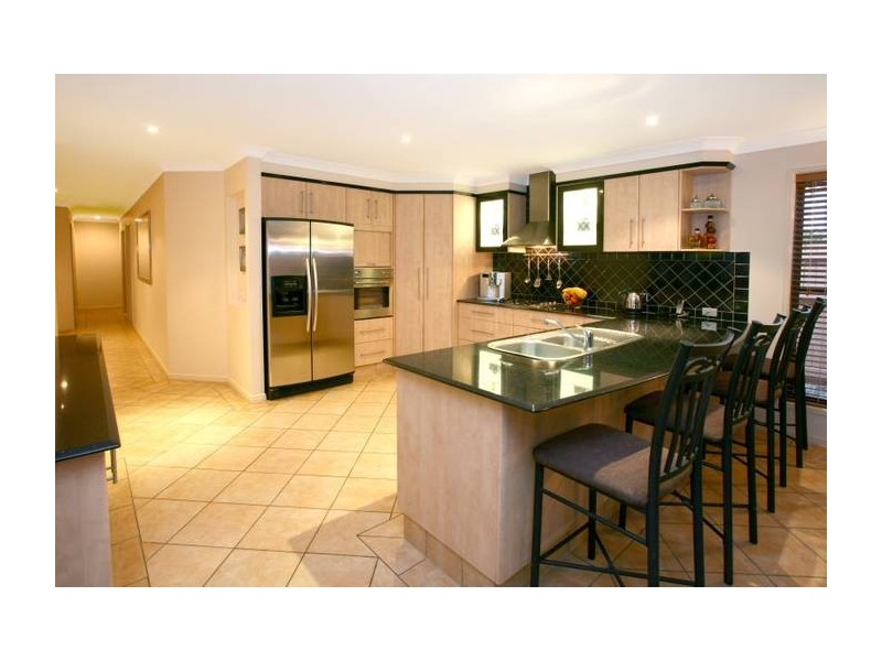 17 Karema Crescent, Runaway Bay QLD 4216