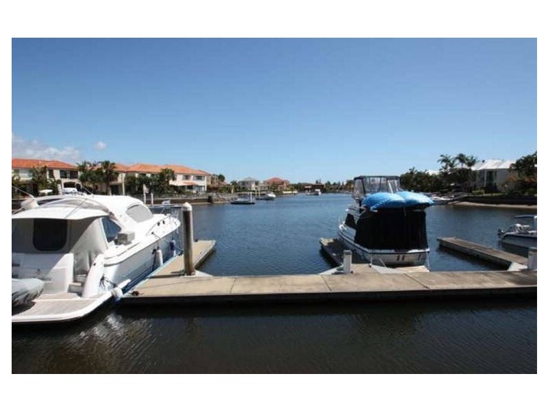 16/41A Broadwater Street, Runaway Bay QLD 4216