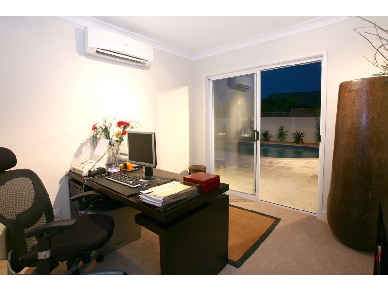 96 Sundance Way, Runaway Bay QLD 4216