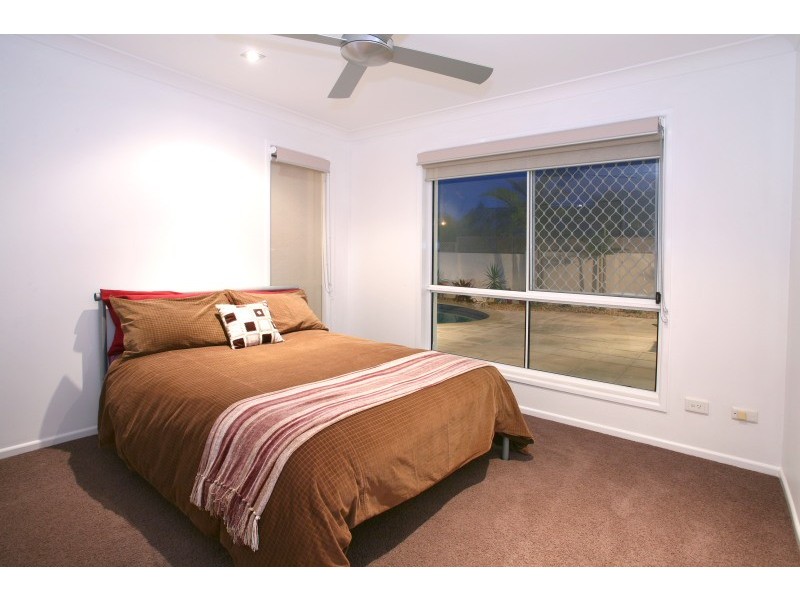 96 Sundance Way, Runaway Bay QLD 4216