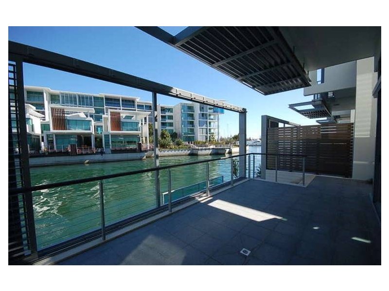 1 Promontory, Paradise Point QLD 4216