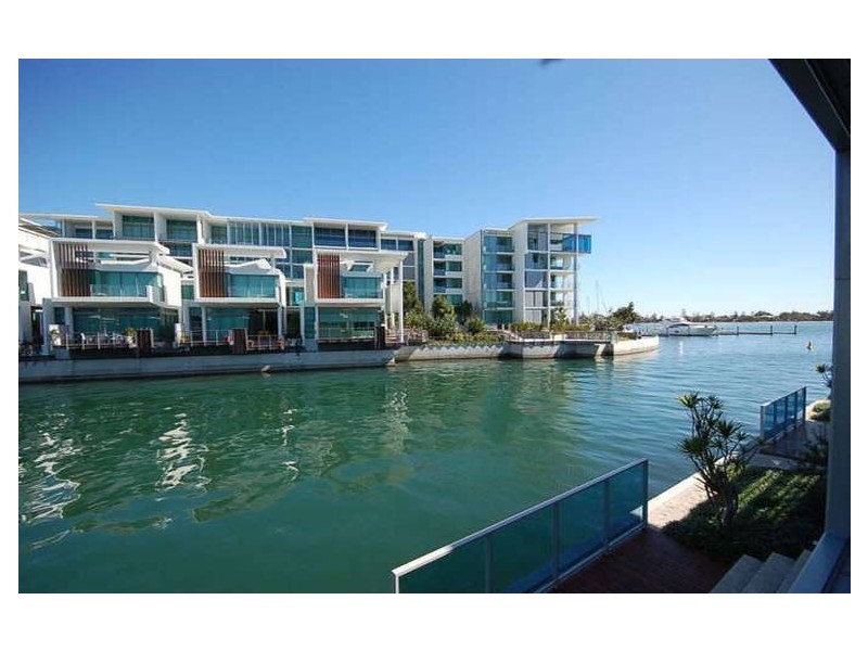 1 Promontory, Paradise Point QLD 4216