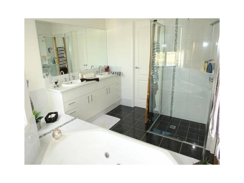 1/39 Compass Dr, Biggera Waters QLD 4216