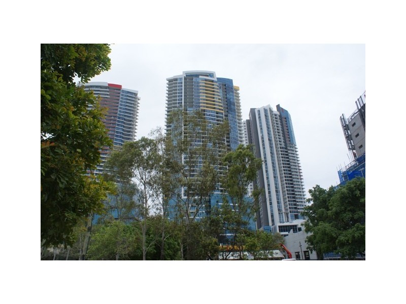 12 White Street, Southport QLD 4215