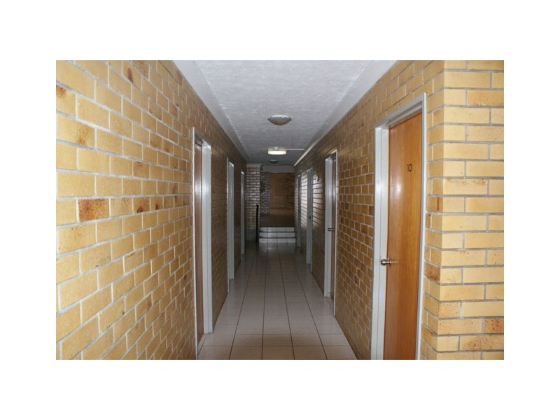 12 White Street, Southport QLD 4215