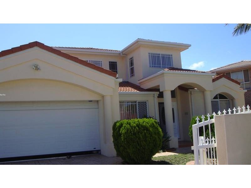 14 Nirvana, Runaway Bay QLD 4216