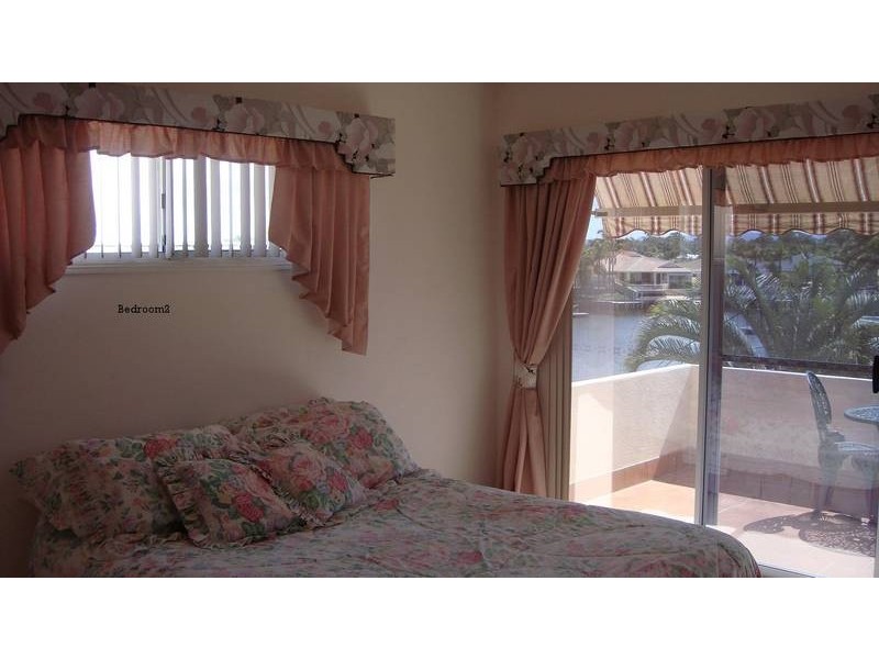 14 Nirvana, Runaway Bay QLD 4216