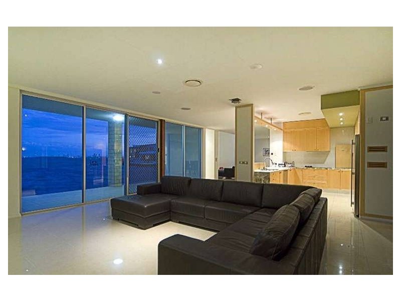 Sovereign Islands QLD 4216