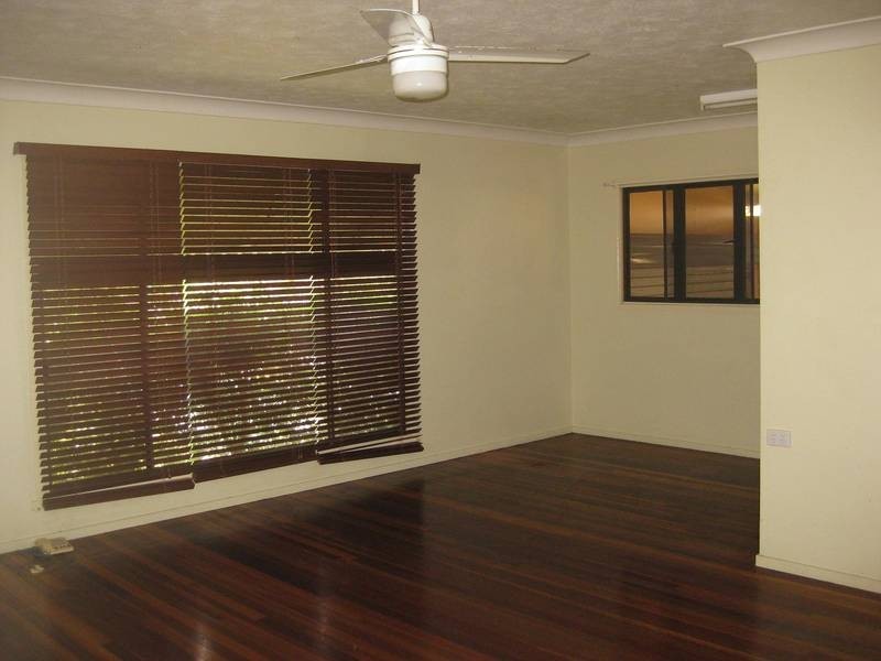 1 Matina, Biggera Waters QLD 4216