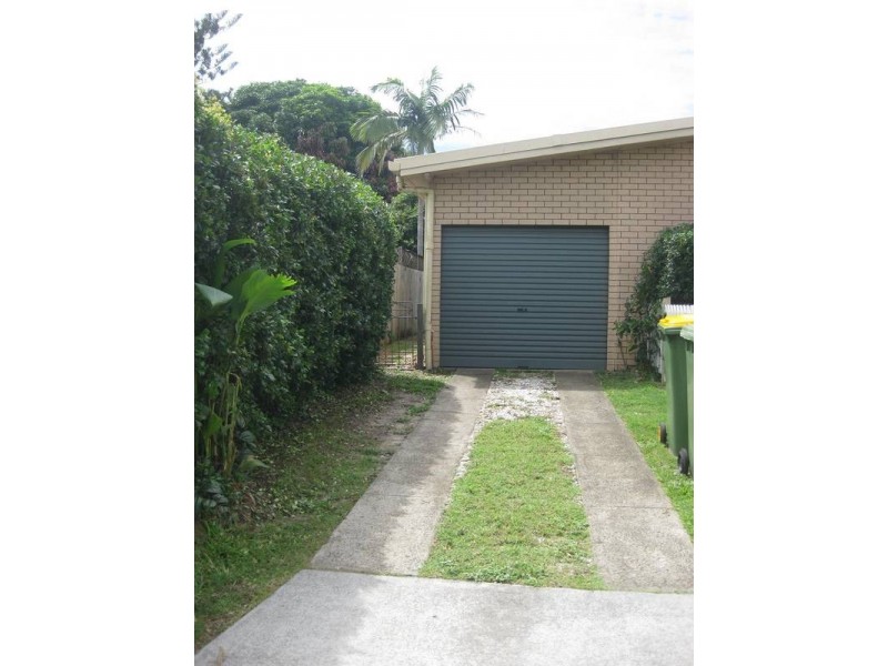 1 Matina, Biggera Waters QLD 4216