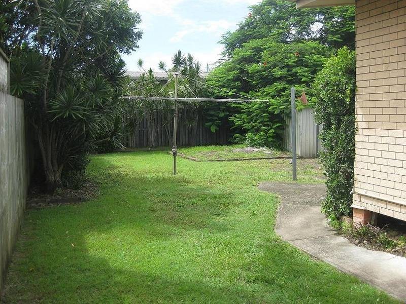 1 Matina, Biggera Waters QLD 4216